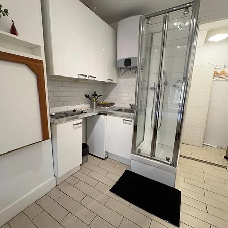 Avec Ascenseur Apartmán *