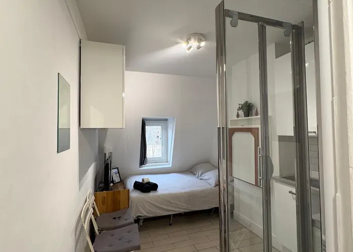 Apartament Avec Ascenseur Paryż